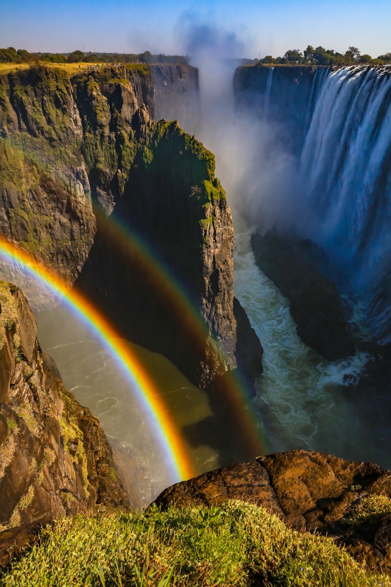 Les chutes Victoria : une merveille naturelle à la frontière de la Zambie et du Zimbabwe