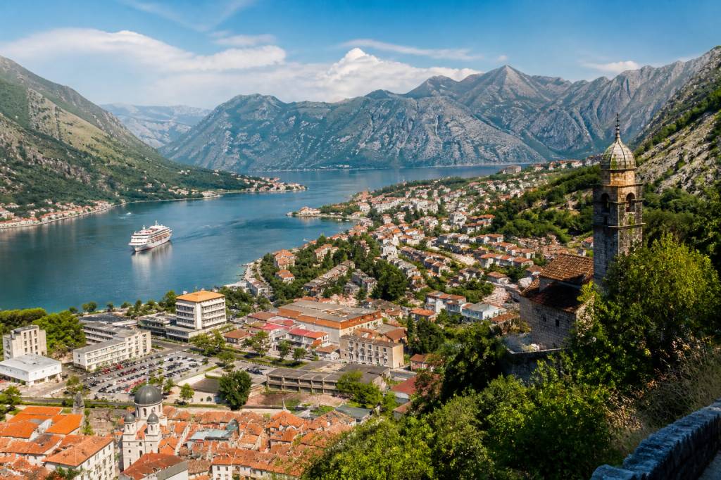 Road trip au Monténégro : entre fjords, villages médiévaux et plages secrètes
